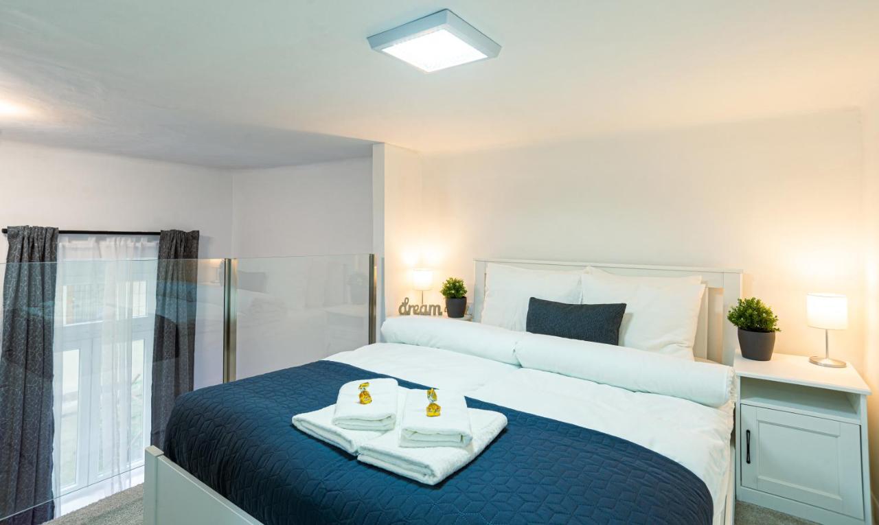 Bella Mia - Entire Apartment Near Liszt Ferenc Ter Budapeşte Dış mekan fotoğraf